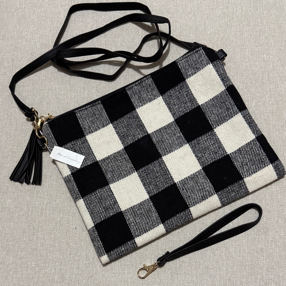 NWT Buffalo Checked Crossbody/Wristlet-Black/White-Gold Toned Hardware